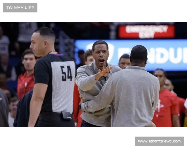 水星主帅总决赛G4因不满判罚冲入场内怒喷裁判，遭驱逐出场